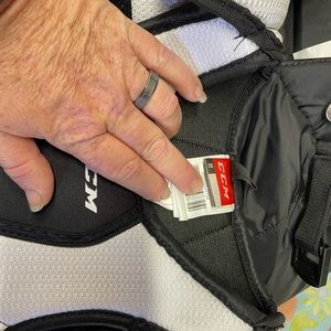 CCM youth Large hockey pants and shoulder chest protector